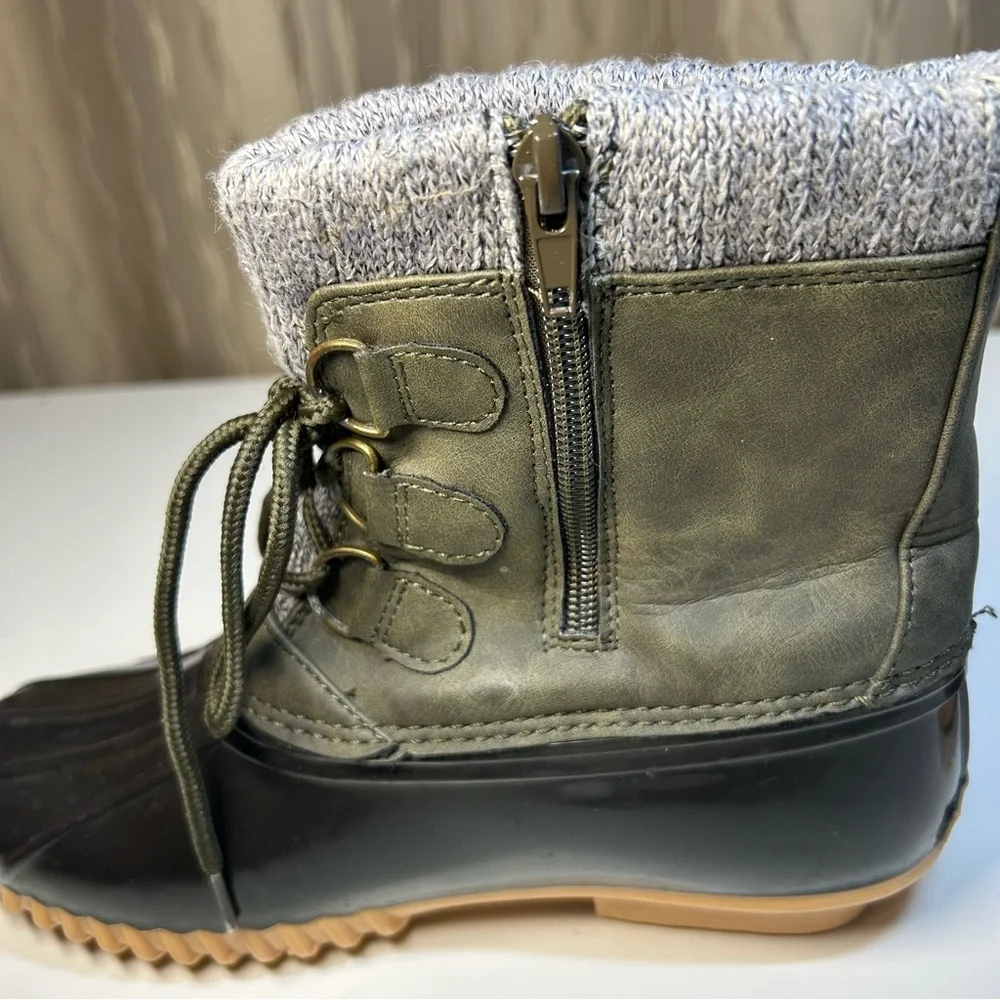 Sporto Lauren Women's 5.5 Ankle Duck Boot Black Olive Gray Knit Side Zip